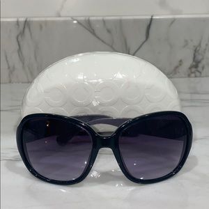 Coach Black and Grey Sunglasses w Case